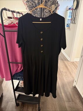 Amazon Black Short-Sleeve Button-Front Tunic Dress
